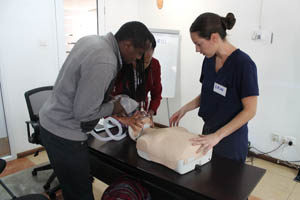 healthcare providers doing CPR